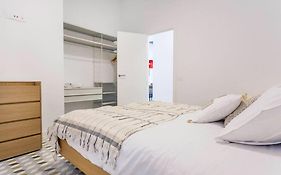 Pop Art, 2Bd Ground Central Apartment